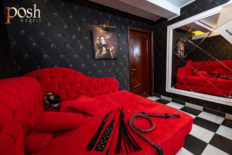 Modele pentru Studio Fetish in Bucuresti Videochat Fetish